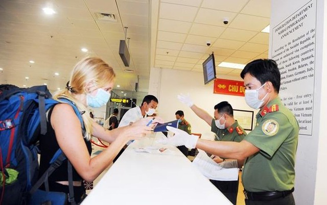 Thay đổi tạm thời một số quy định xuất nhập cảnh với người nước ngoài