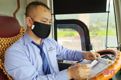 Bộ GTVT yêu cầu lái xe, hành khách phải đeo khẩu trang phòng dịch