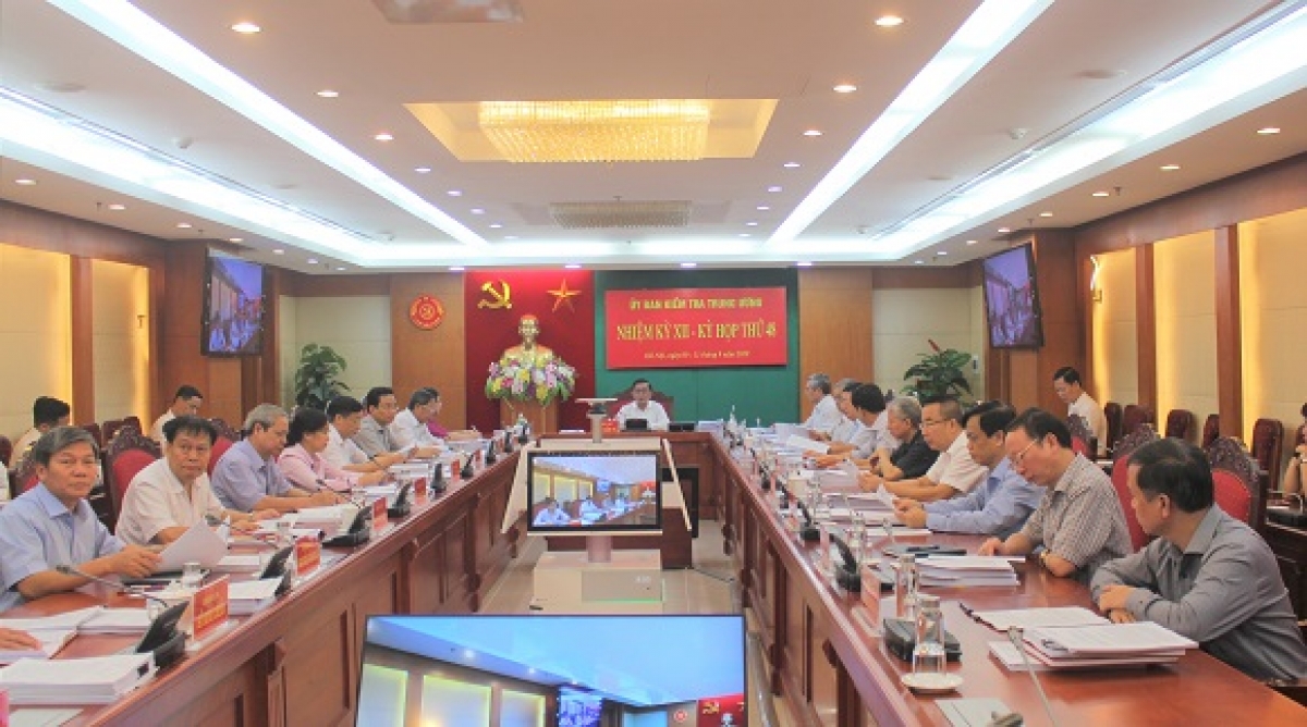 Ủy ban Kiểm tra Trung ương đề nghị xem xét kỷ luật một số tổ chức đảng, đảng viên