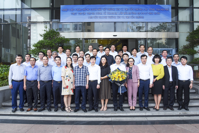 Phát huy mạnh mẽ hơn vai trò hạt nhân chuyển đổi số tại địa phương