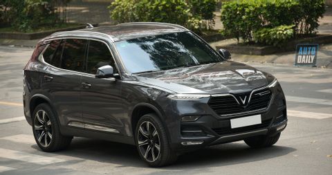 VinFast gia hạn ưu đãi 100% lệ phí trước bạ cho dòng xe Lux