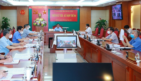Ủy ban Kiểm tra Trung ương kỷ luật và đề nghị kỷ luật nhiều cán bộ