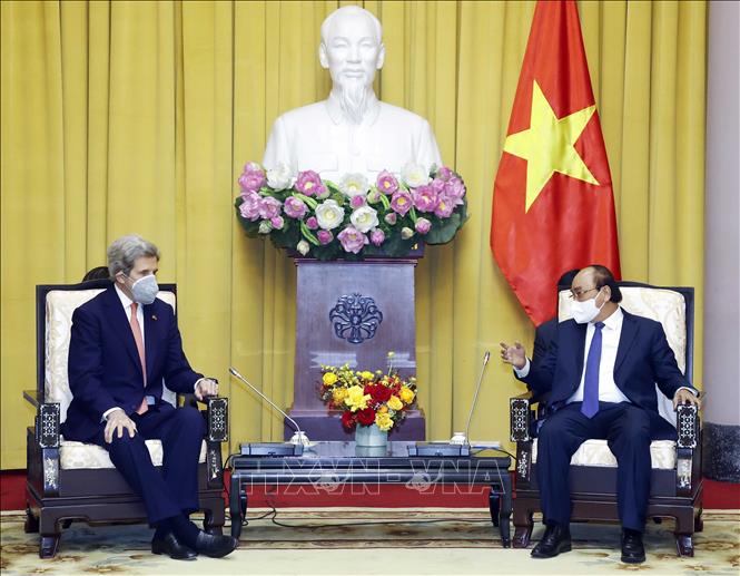 Chủ tịch nước Nguyễn Xuân Phúc tiếp Đặc phái viên của Tổng thống Hoa Kỳ