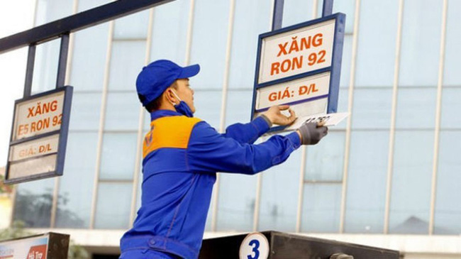 Hỗ trợ trực tiếp cho người dân gặp khó khăn khi giá xăng dầu tăng cao