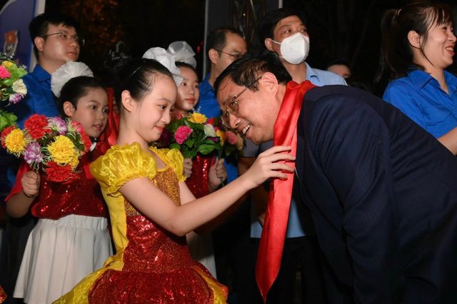 Hãy lắng nghe trẻ em bằng trái tim, hãy bảo vệ trẻ em bằng hành động*