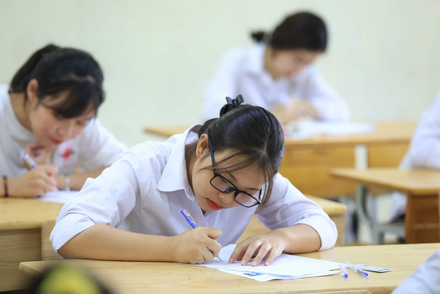 Hôm nay các thí sinh bắt đầu làm thủ tục dự thi tốt nghiệp THPT 2022