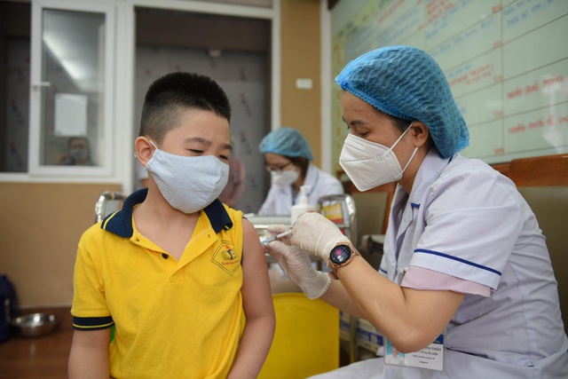 Tiêm vaccine phòng COVID-19 vì lợi ích bản thân, cộng đồng, tránh nguy cơ bùng phát dịch trở lại