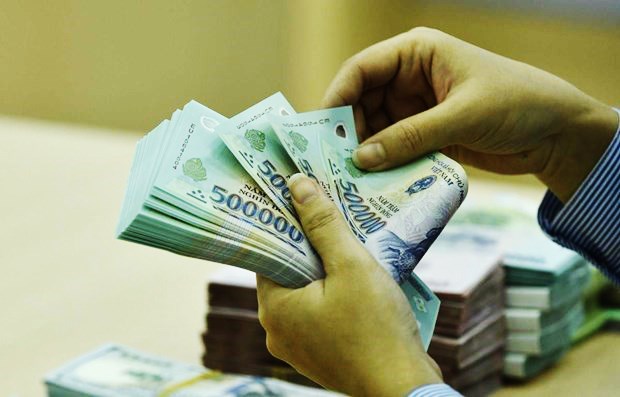 Từ hôm nay, rút tiết kiệm trước hạn một phần vẫn được hưởng lãi cao