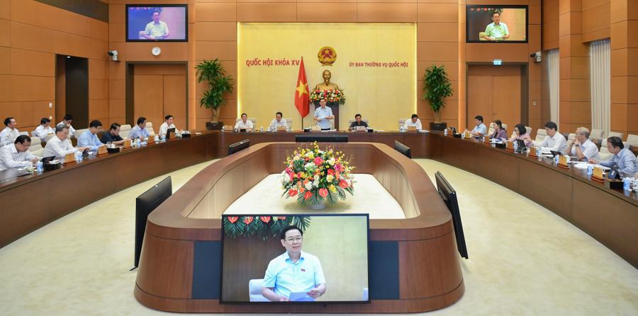 Đại biểu Quốc hội chuyên trách thảo luận 6 dự án luật quan trọng