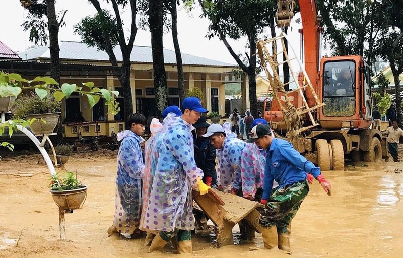 Thủ tướng chỉ đạo tập trung khắc phục hậu quả mưa lũ tại Trung Bộ