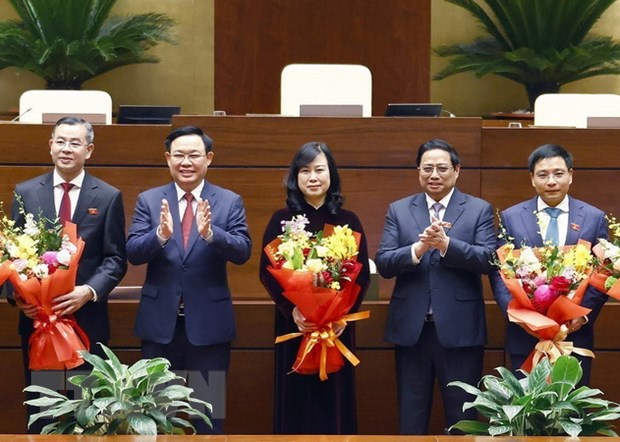27 thành viên Chính phủ (sau kiện toàn tại kỳ họp thứ tư, Quốc hội khóa XV)