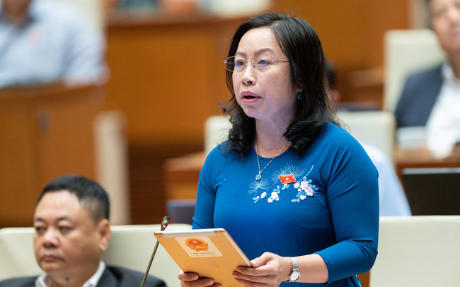 Đại biểu Quốc hội lo ngại lương chưa tăng thì giá cả “nhanh chân chạy trước”
