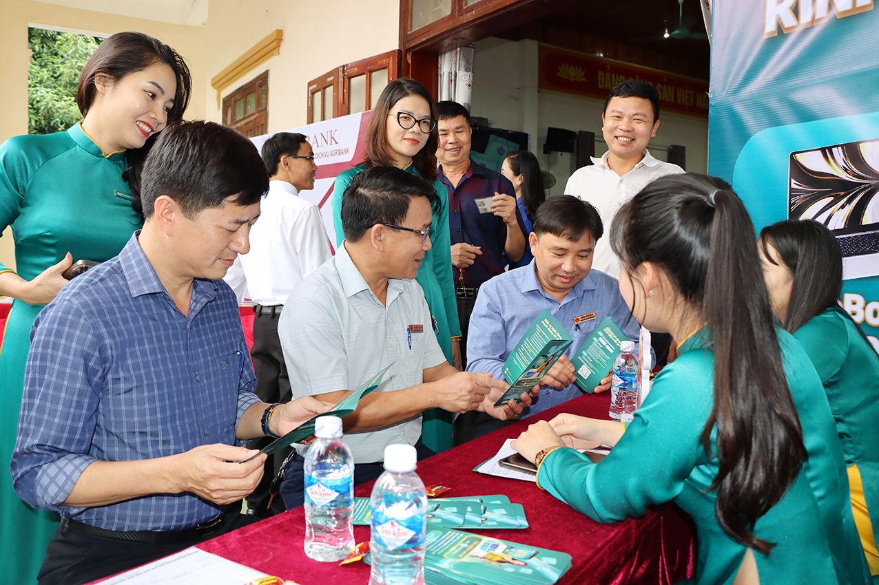 Ra mắt Tổ chuyển đổi số cộng đồng đầu tiên ở Đức Thọ