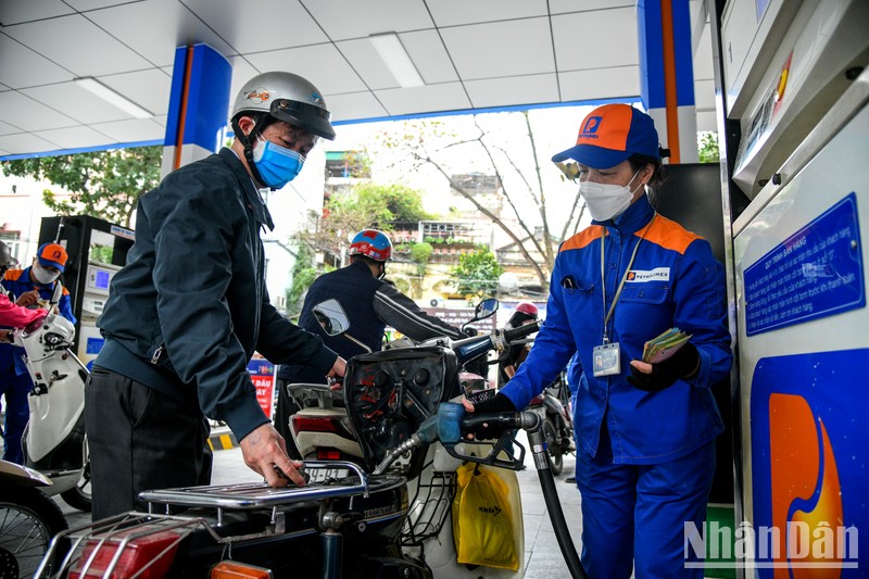 Kỳ điều hành ngày 13/3: Giá xăng, dầu đồng loạt tăng