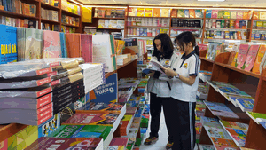 Bộ Giáo dục và Đào tạo thông báo tổ chức thẩm định sách giáo khoa lớp 5, lớp 9 và lớp 12