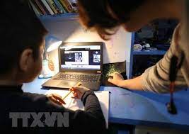 Hoàn thiện khung pháp lý bảo vệ trẻ em trên môi trường mạng