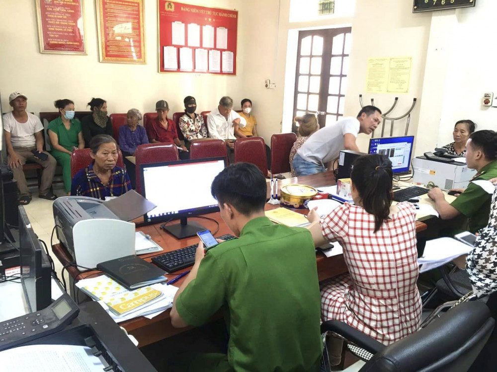 Đẩy nhanh tiến độ kích hoạt, nâng cấp tài khoản định danh điện tử trên địa bàn tỉnh