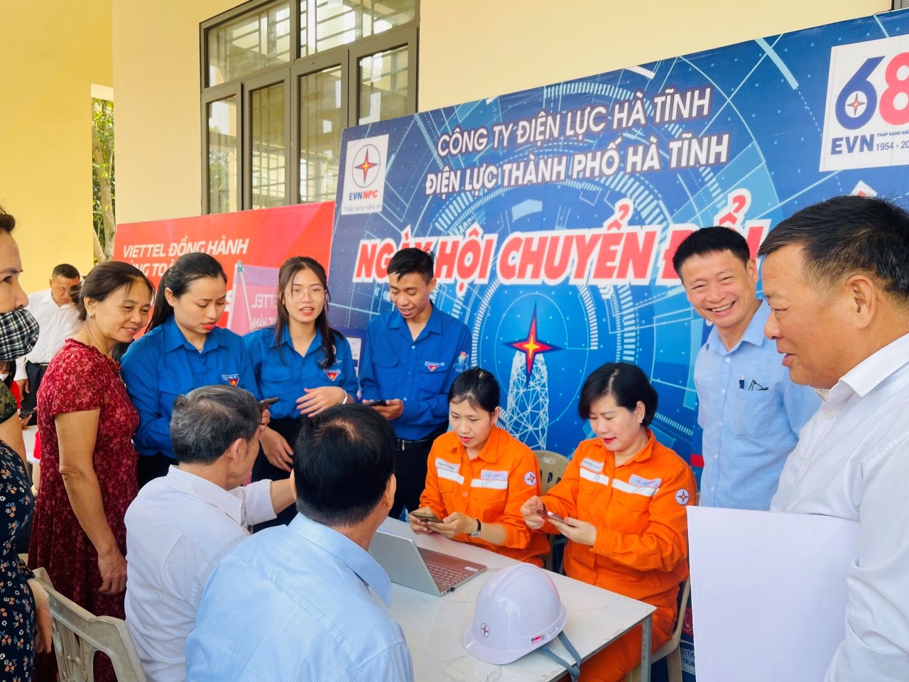 Điện lực Hà Tĩnh: Chuyển đổi số với nhiều dịch vụ tiện ích phục vụ khách hàng