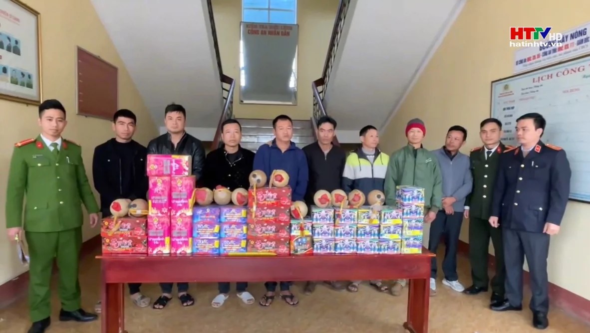 Khởi tố 3 đối tượng buôn bán, tàng trữ 70,86kg pháo nổ