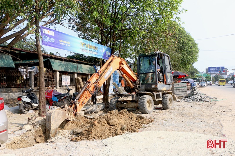 Đồng loạt chỉnh trang, nâng cấp chợ lớn nhất Hà Tĩnh