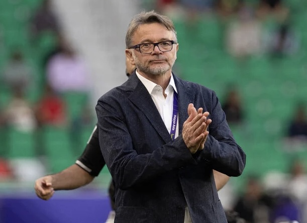 VFF chấm dứt hợp đồng với HLV Troussier