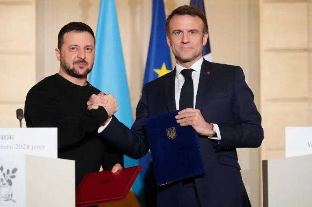 Vì sao Tổng thống Pháp đổi giọng, cứng rắn với Nga hơn trong xung đột ở Ukraine?