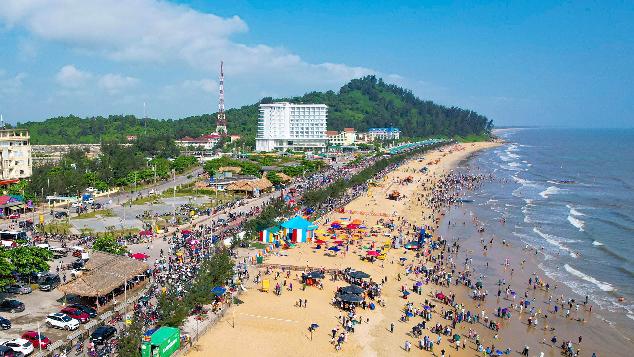 Sẽ có màn bắn pháo hoa trong lễ khai trương du lịch biển Hà Tĩnh 2024