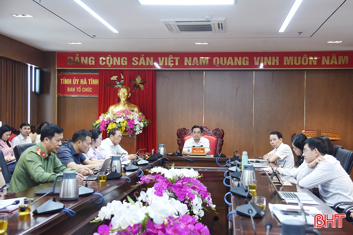 Tiếp tục thực hiện chặt chẽ, đồng bộ các khâu trong công tác cán bộ