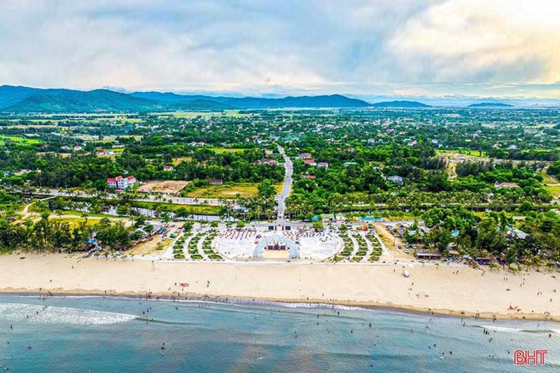 Biển Xuân Thành chào đón du khách