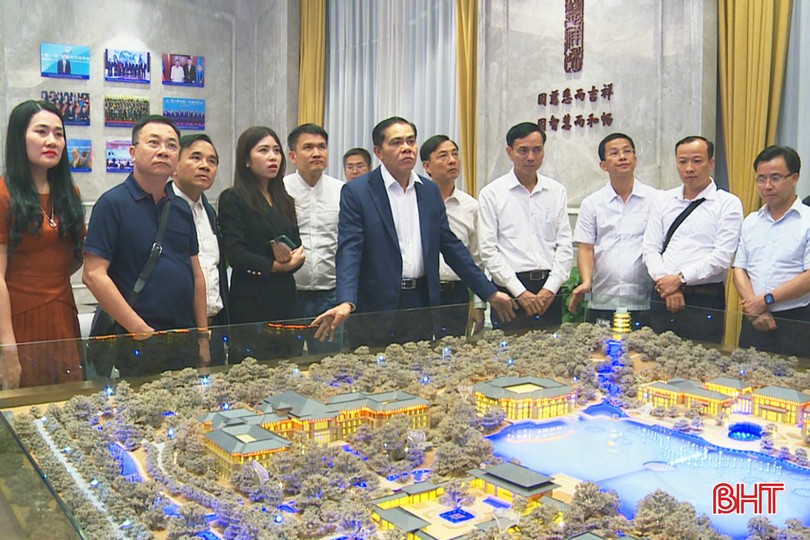 Chủ tịch UBND tỉnh làm việc với Tập đoàn Xây dựng Thái Bình Dương của Trung Quốc