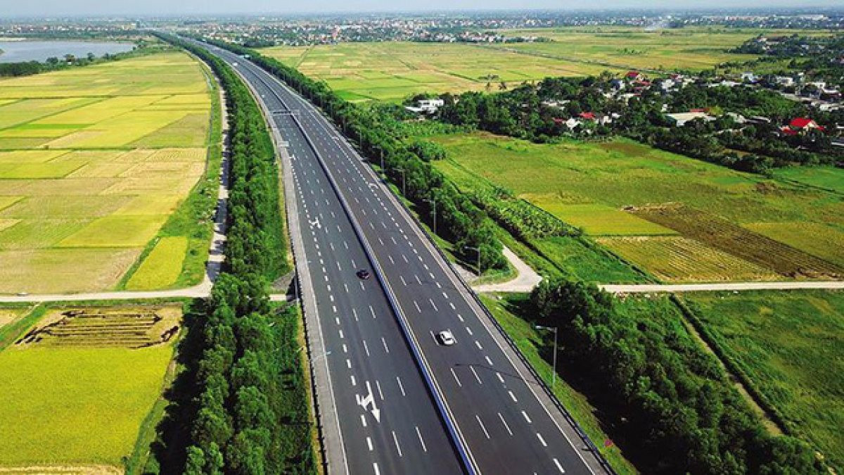 Đưa thêm nhiều đoạn đường bộ cao tốc vào khai thác trước 30/4