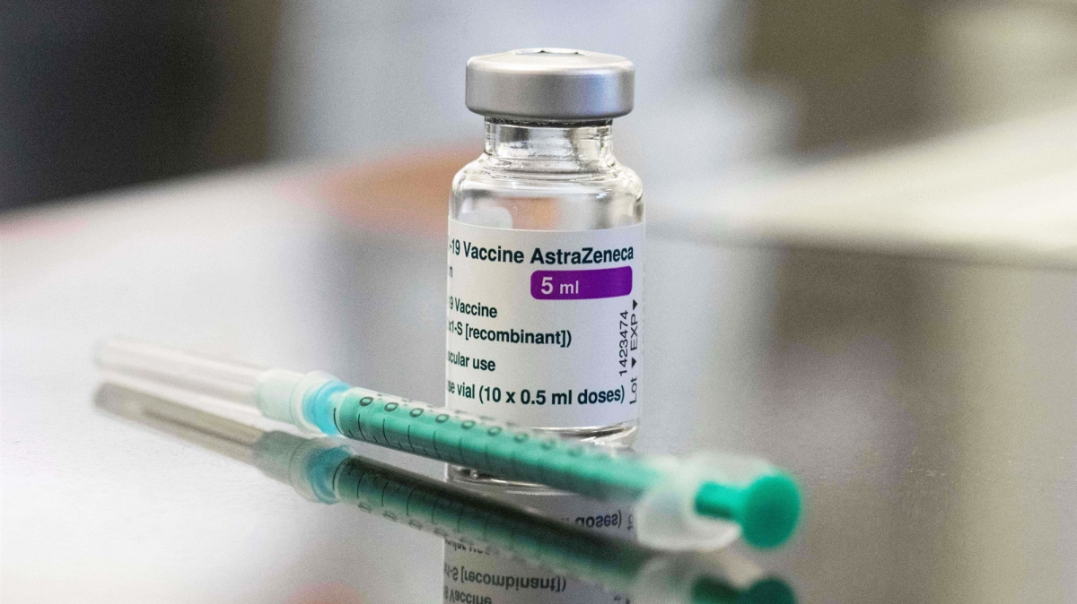Bộ Y tế Indonesia trấn an người dân về tác dụng phụ của vaccine AstraZeneca