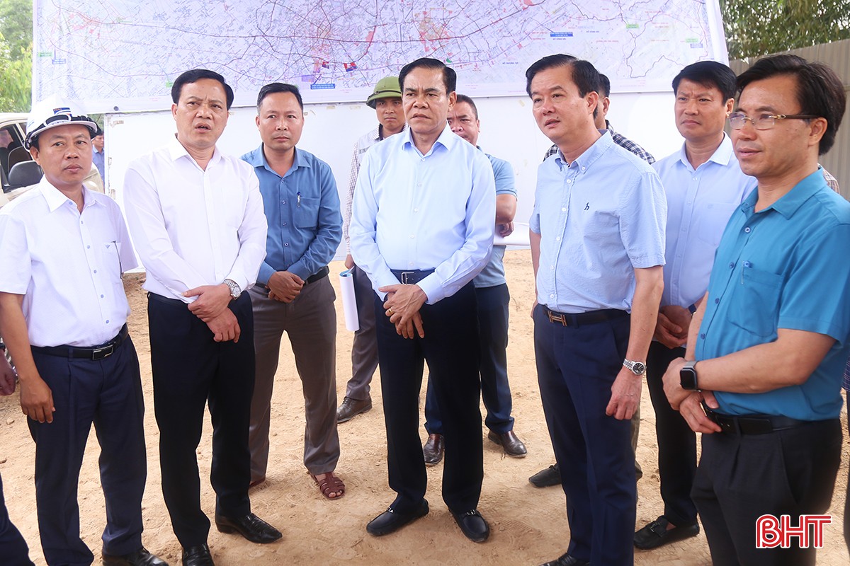 Hà Tĩnh nỗ lực bàn giao mặt bằng cao tốc Bắc – Nam đúng quy định
