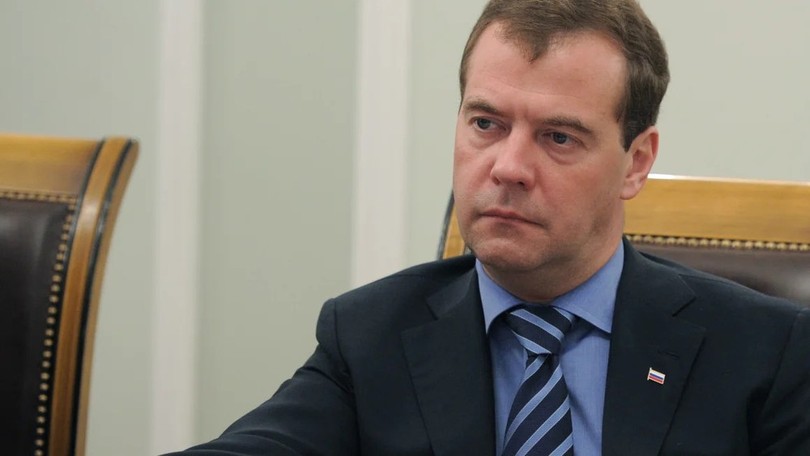 Ông Medvedev: Nga sẵn sàng trang bị vũ khí cho kẻ thù của Mỹ