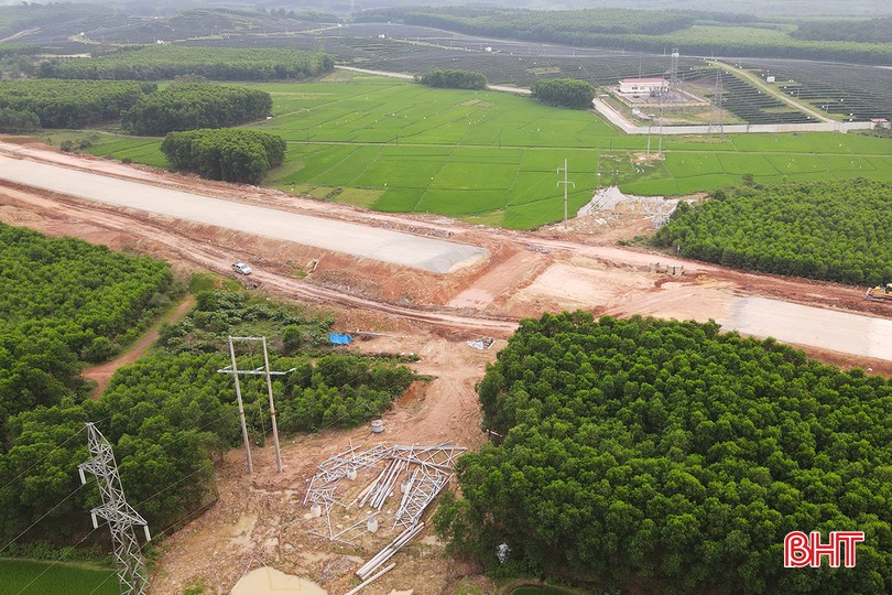 Đẩy nhanh tiến độ di dời công trình lưới điện phục vụ thi công dự án cao tốc Bắc - Nam