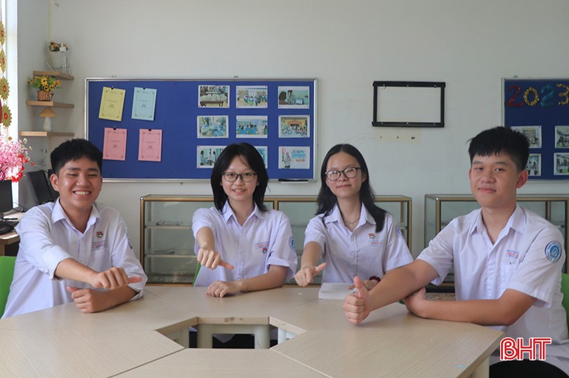 Ngôi trường có 5/9 thủ khoa đầu vào THPT Chuyên Hà Tĩnh