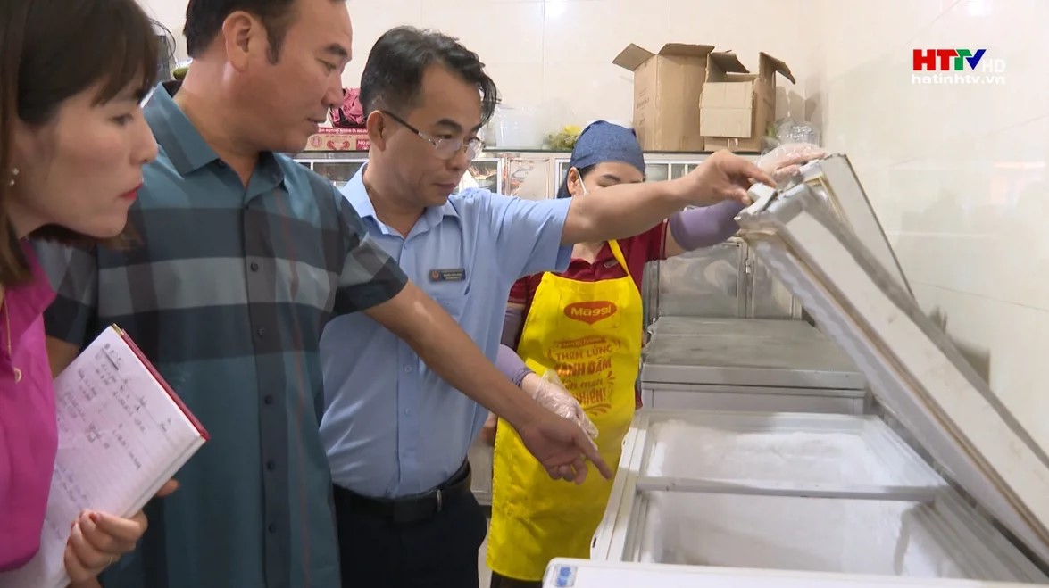 Hà Tĩnh xử phạt 340 cơ sở vi phạm an toàn thực phẩm