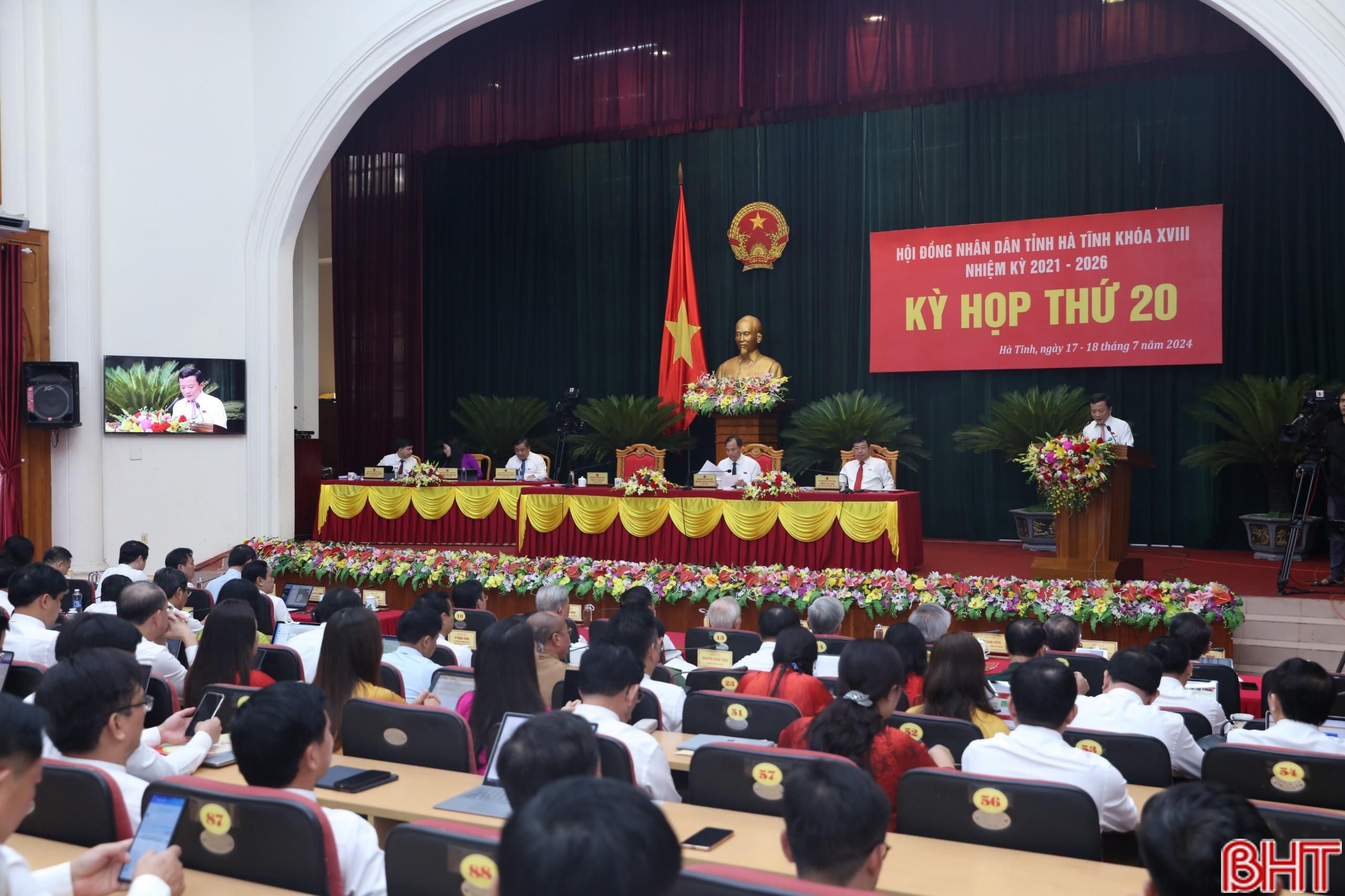 Sáng nay, HĐND tỉnh Hà Tĩnh tiếp tục phiên chất vấn và trả lời chất vấn