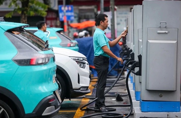 Sớm có chính sách ưu đãi cho nhà đầu tư trạm sạc điện