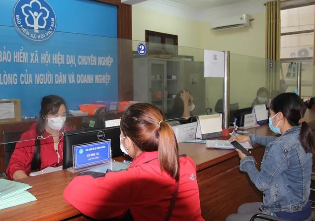 Tổng LĐLĐ Việt Nam đề xuất tăng mức hưởng BHTN lên 75%, Bộ LĐ-TB-XH nói gì?