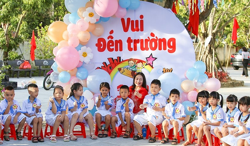 Học sinh Hà Tĩnh tựu trường vào ngày 29/8