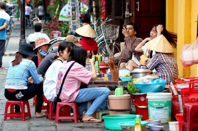 Những mối nguy tiềm ẩn từ thực phẩm đường phố