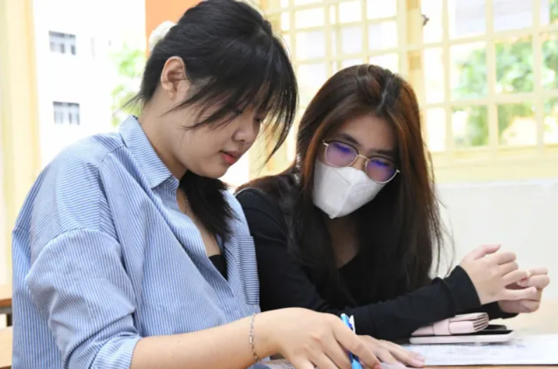 Tân sinh viên trước thềm năm học mới : Niềm vui, sự háo hức xen lẫn với nhiều lo lắng, băn khoăn