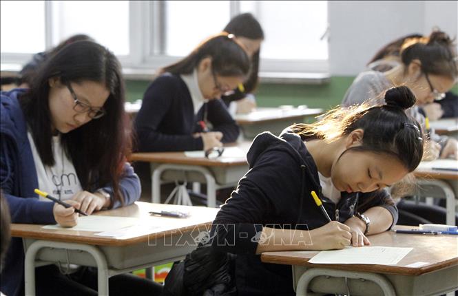 Nhiều giáo viên trẻ ở Hàn Quốc cân nhắc nghỉ việc vì lương thấp
