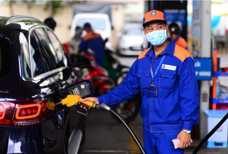 Giá xăng giảm mạnh trong chiều nay (12/9)