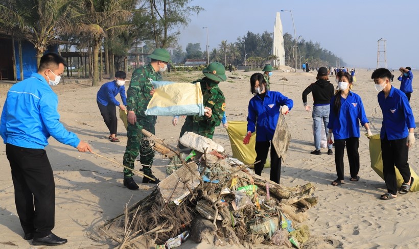 Nỗ lực giảm thiểu rác thải nhựa bảo vệ môi trường sống