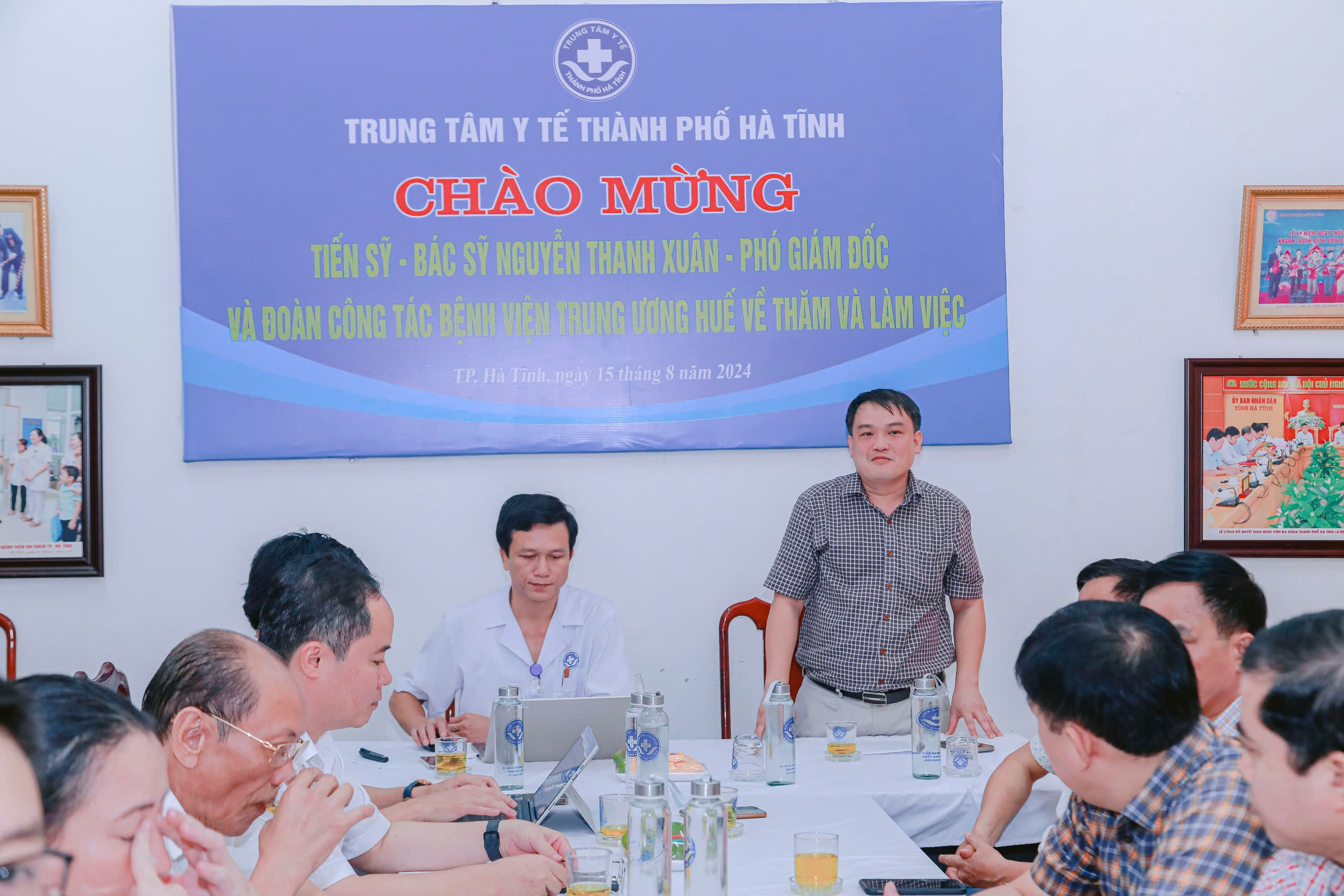 Đoàn công tác Bệnh viện Trung ương Huế  làm việc tại Hà Tĩnh