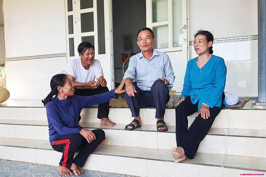 Dang rộng vòng tay, giúp đỡ người phụ nữ làng chài thoát nghèo