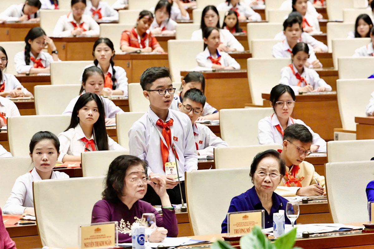 Thiếu nhi Hà Tĩnh tham gia Phiên họp giả định “Quốc hội trẻ em” lần thứ II