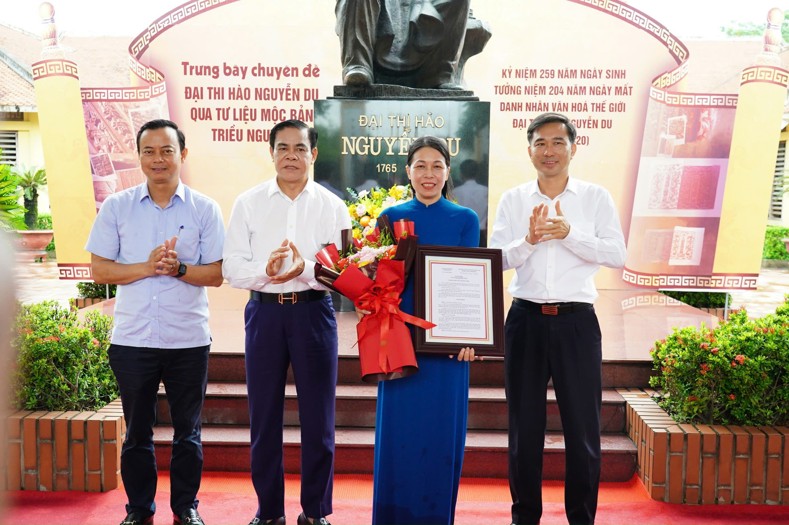 Trang trọng lễ giỗ lần thứ 204 của Đại thi hào Nguyễn Du